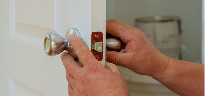 AAA Locksmiths For lock Replacement in Rosedale, California