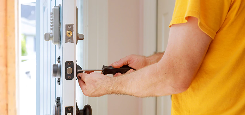 Eviction Locksmith For Key Fob Replacement Services in Rosedale, CA