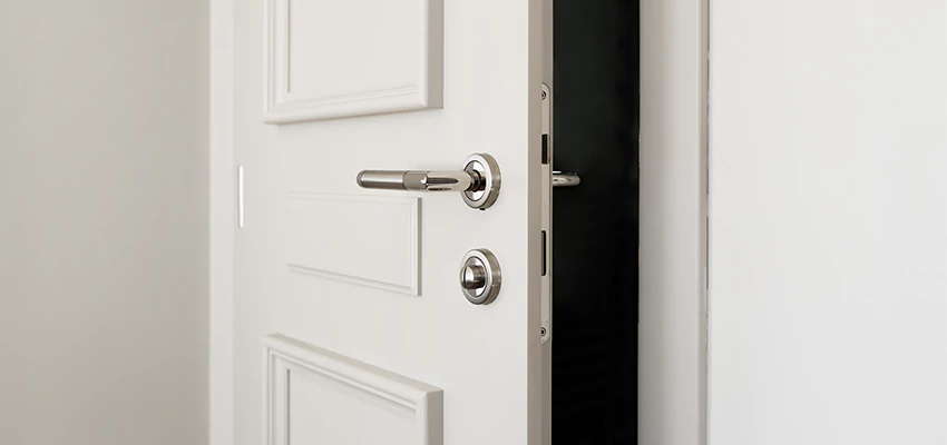 Folding Bathroom Door With Lock Solutions in Rosedale, CA